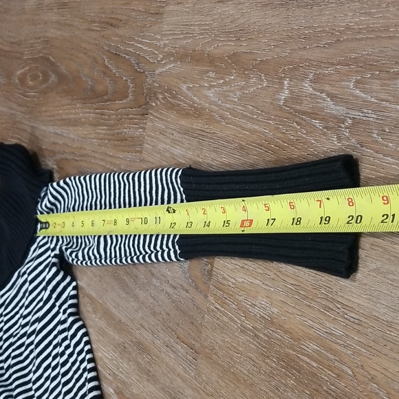 (S) BCBGMaxAzria Turtleneck Long Top/Sweater Dress Stripes Warm Loungewear - Picture 8 of 10